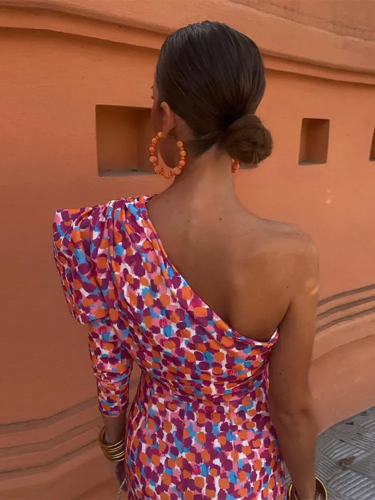 Robe élégante femme – Robe à épaules diagonales rose pour soirée chic et cérémonie